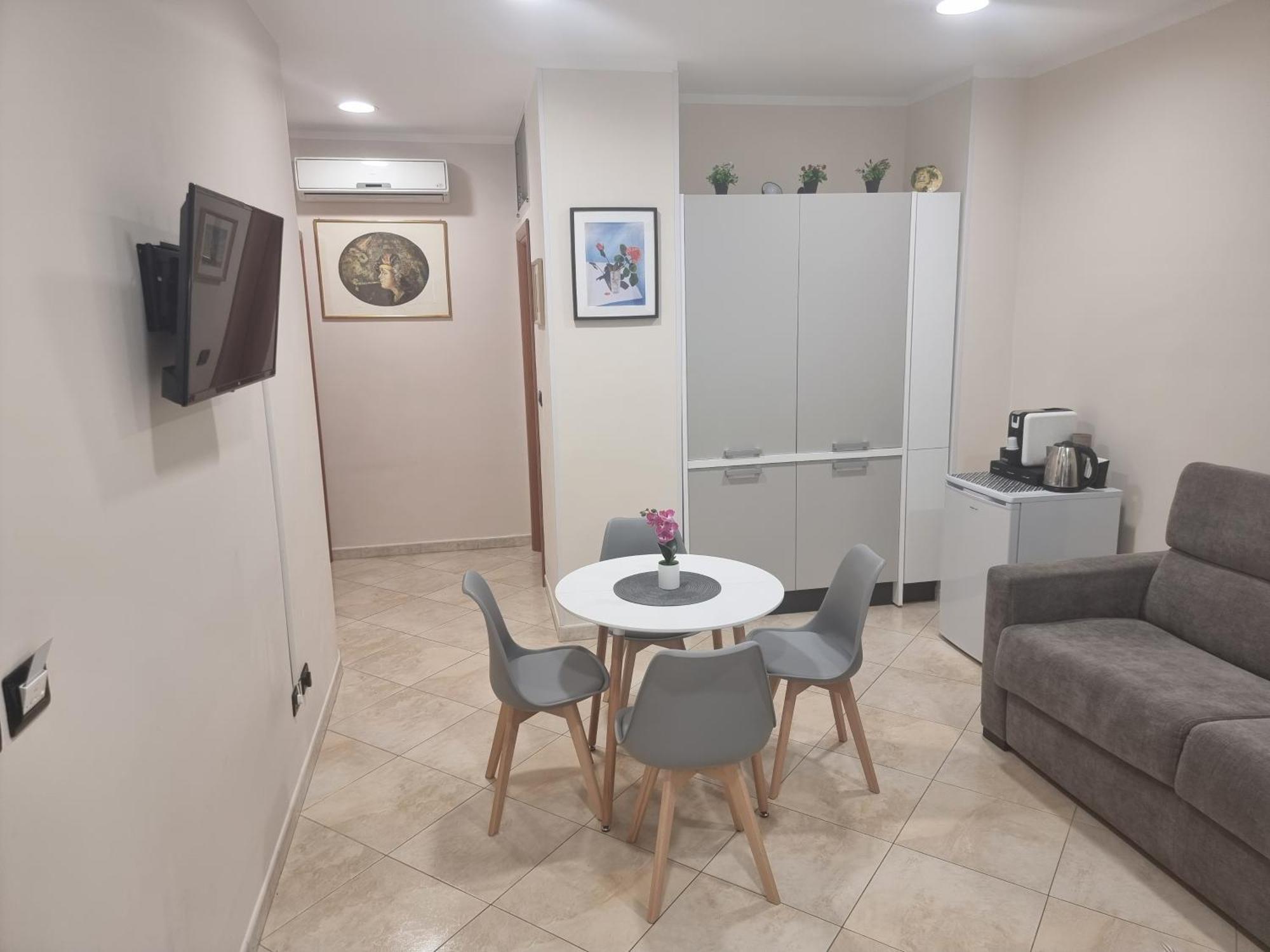 Loft Magna Grecia Reggio Calabria Centro Storico A 3 Minuti A Piedi Dal Mare Apartment Luaran gambar