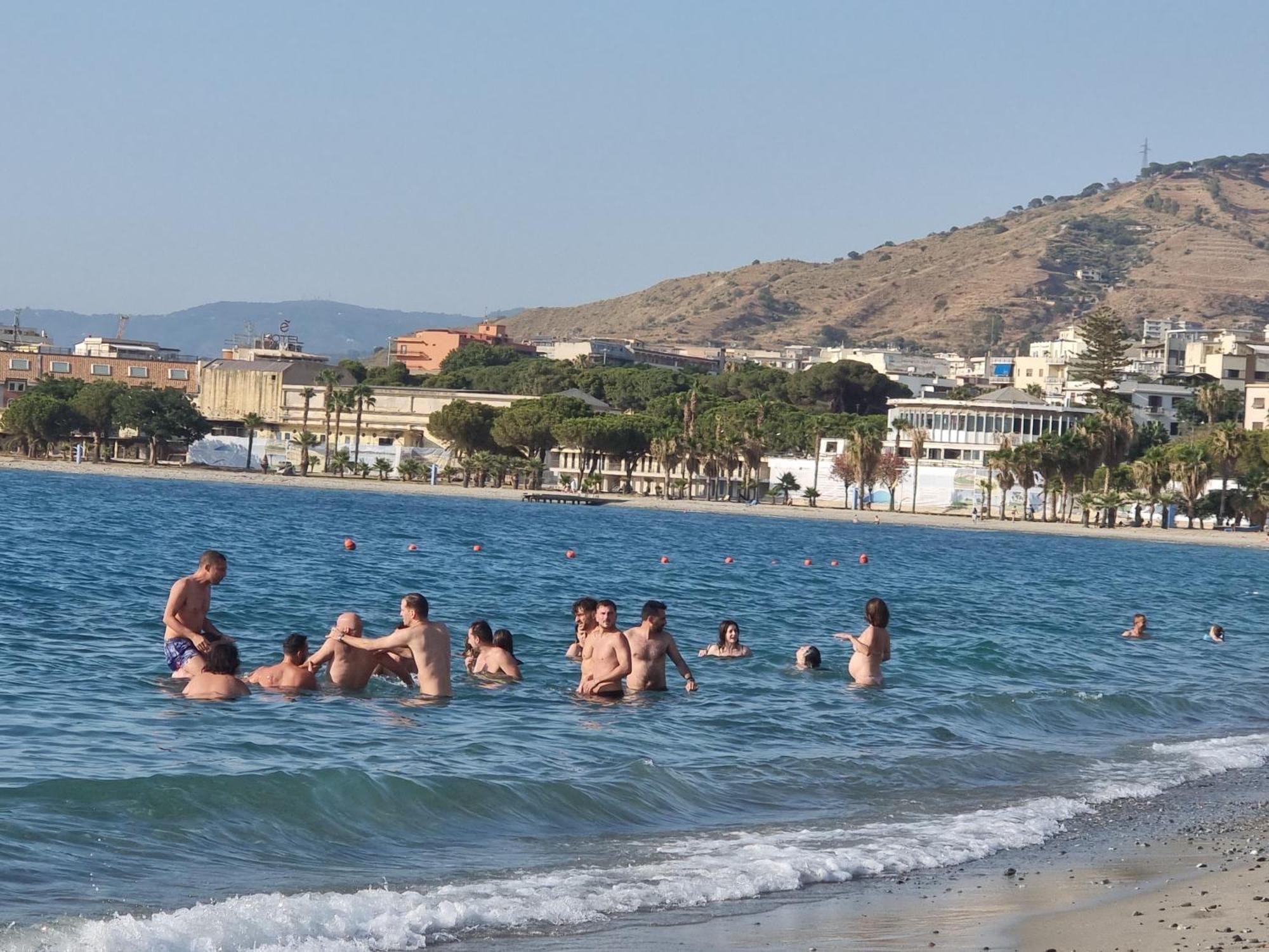 Loft Magna Grecia Reggio Calabria Centro Storico A 3 Minuti A Piedi Dal Mare Apartment Luaran gambar